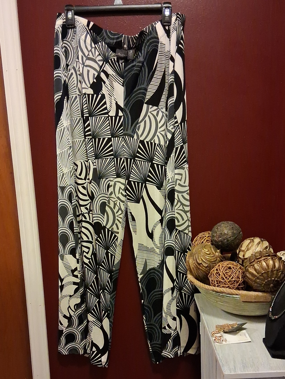 Chico's Black and White Geometric Wide-Leg Pants
